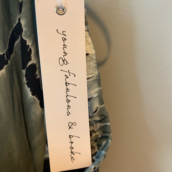 NWT Young Fabulous Broke Tie Dye Blue Womens Size Small Lightweight Summer Skirt - Picture 6 of 8